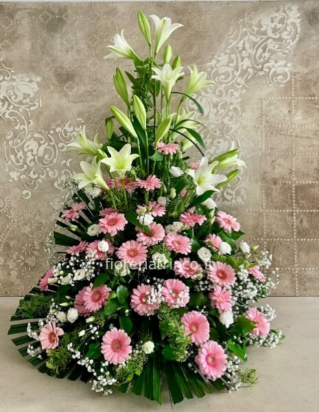 Cesto funebre bianco e rosa 